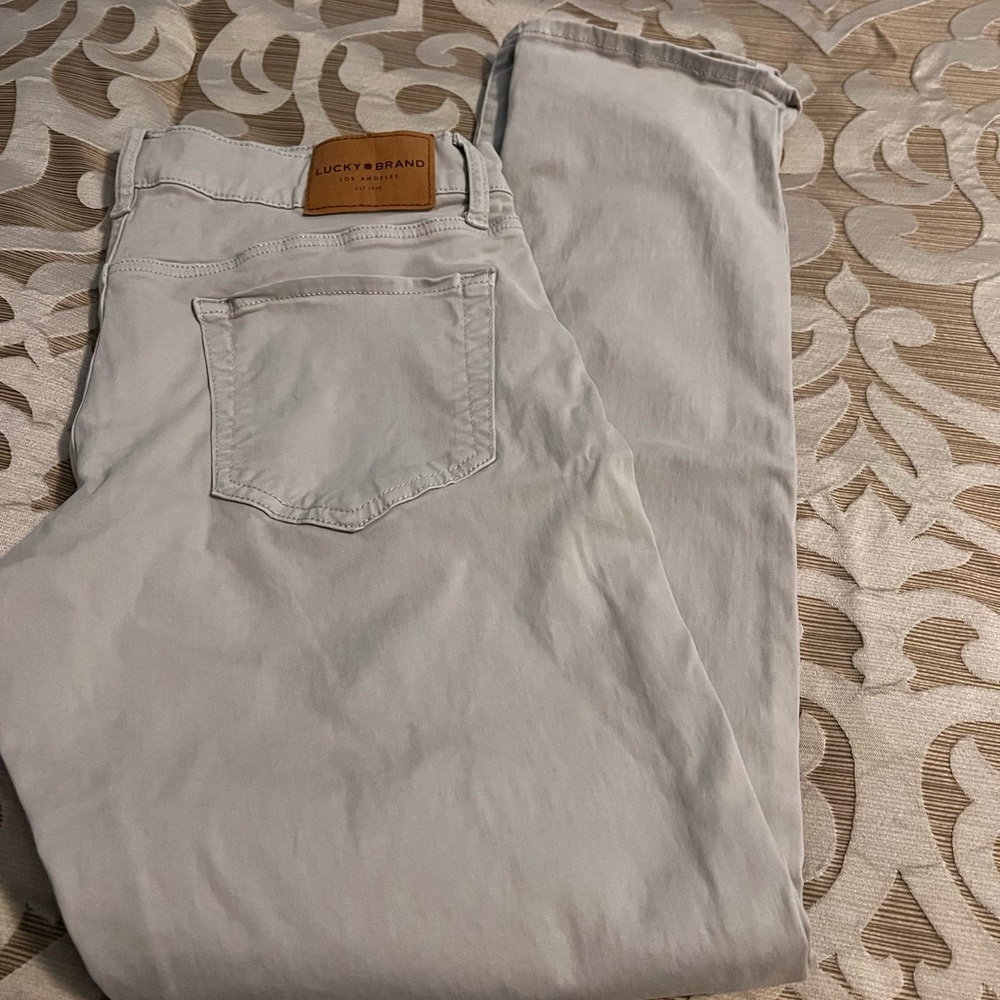 Mens 🍀 Lucky Brand 🍀 jeans size 33/32